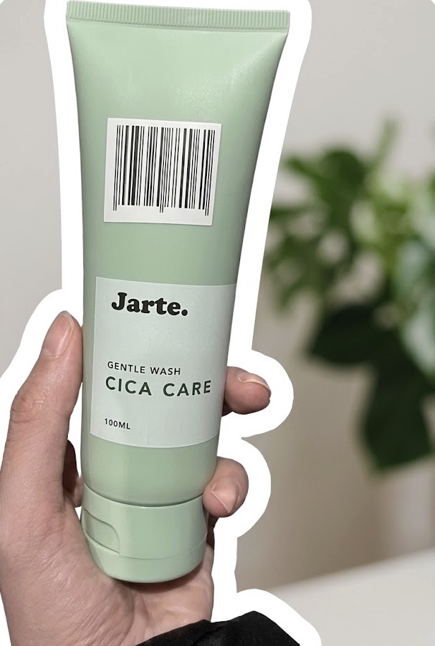 Sữa rửa mặt dịu mụn