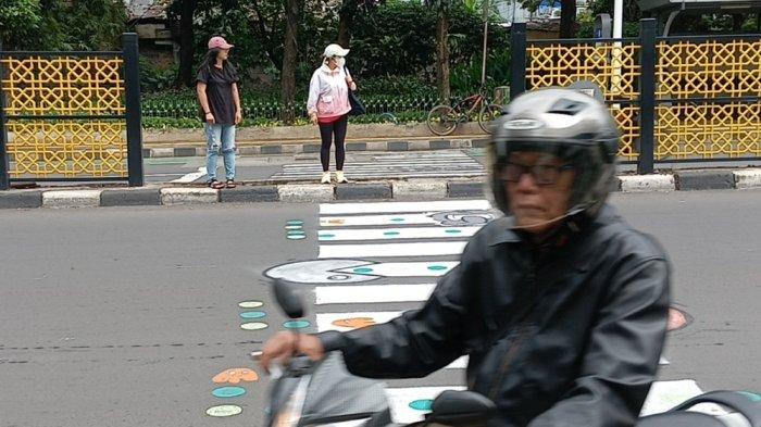 Zebra cross di Jalan Prof. DR. Soepomo, Tebet yang sempat viral karena kondisinya tidak utuh, Jakarta Selatan, Jumat (27/3/2026).