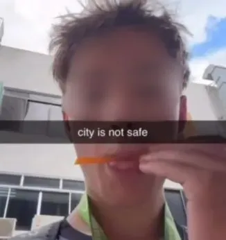 Demi Konten, Remaja Ini Nekat Jilat Sedotan dan Berujung Ditangkap