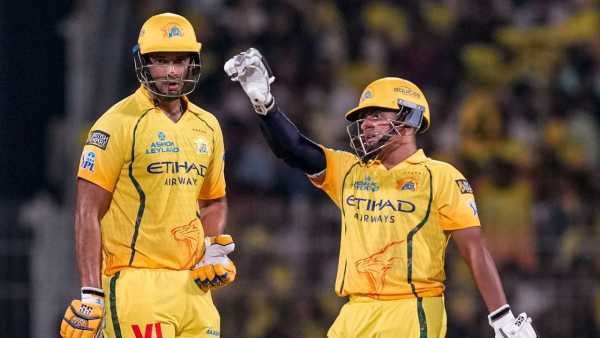 IPL 2026: Sarfaraz Khan beats brother's team fiercely in front of father, scores runs in Chepauk