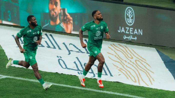 MERAYAKAN GOL - Pemain Al Ahli, Ivan Toney (kanan) merayakan golnya ke gawang Al Ittihad di Liga Arab Saudi 2025/2026, Sabtu (7/3/2026) dini hari WIB.
