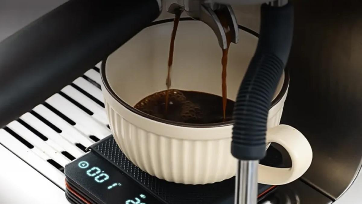 Gaharu Coffee Shop, satu tempat beli biji kopi di Solo Jawa Tengah yang enak dan layak kamu coba.
