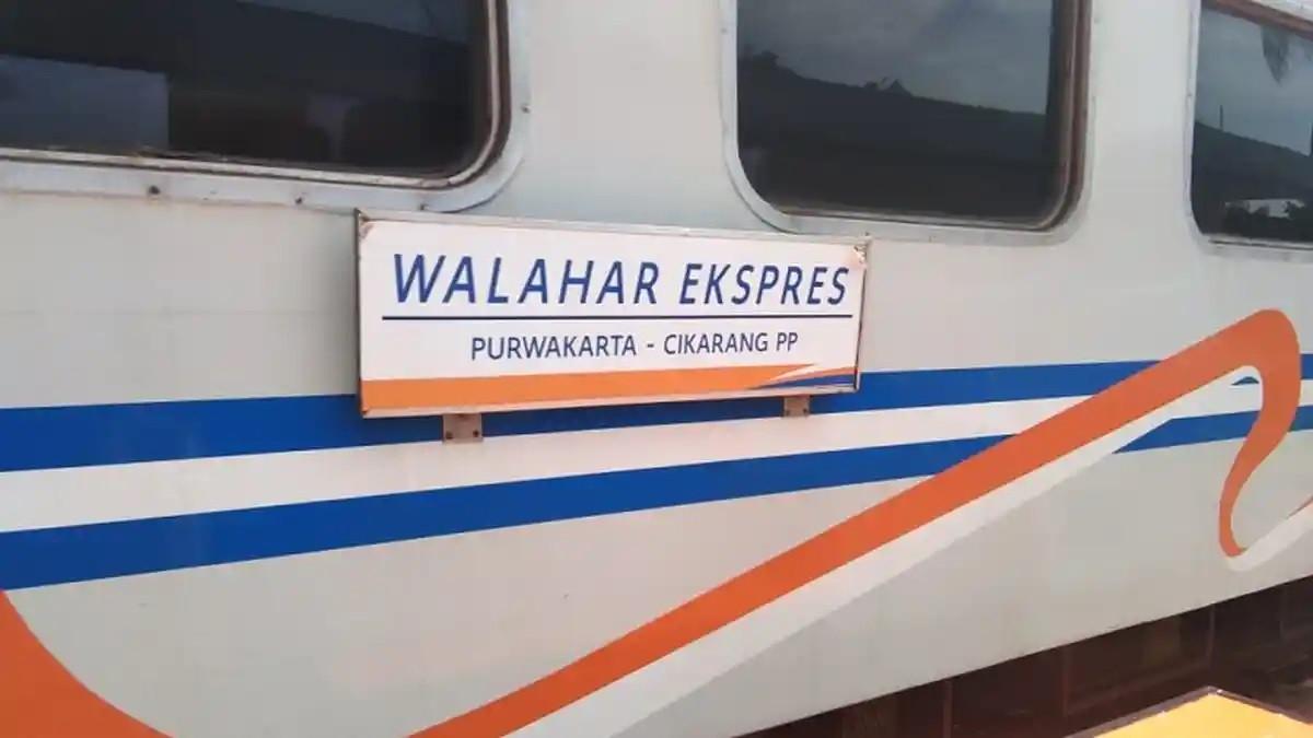 Kereta Api (KA) Lokal Walahar dioperasikan melayani relasi Stasiun Cikarang-Purwakarta PP.