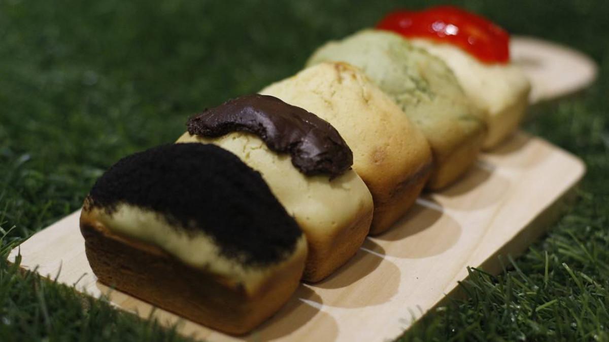 Kue Balok Lestari, satu kue balok enak di Bandung yang wajib kamu coba dan cocok jadi oleh-oleh.