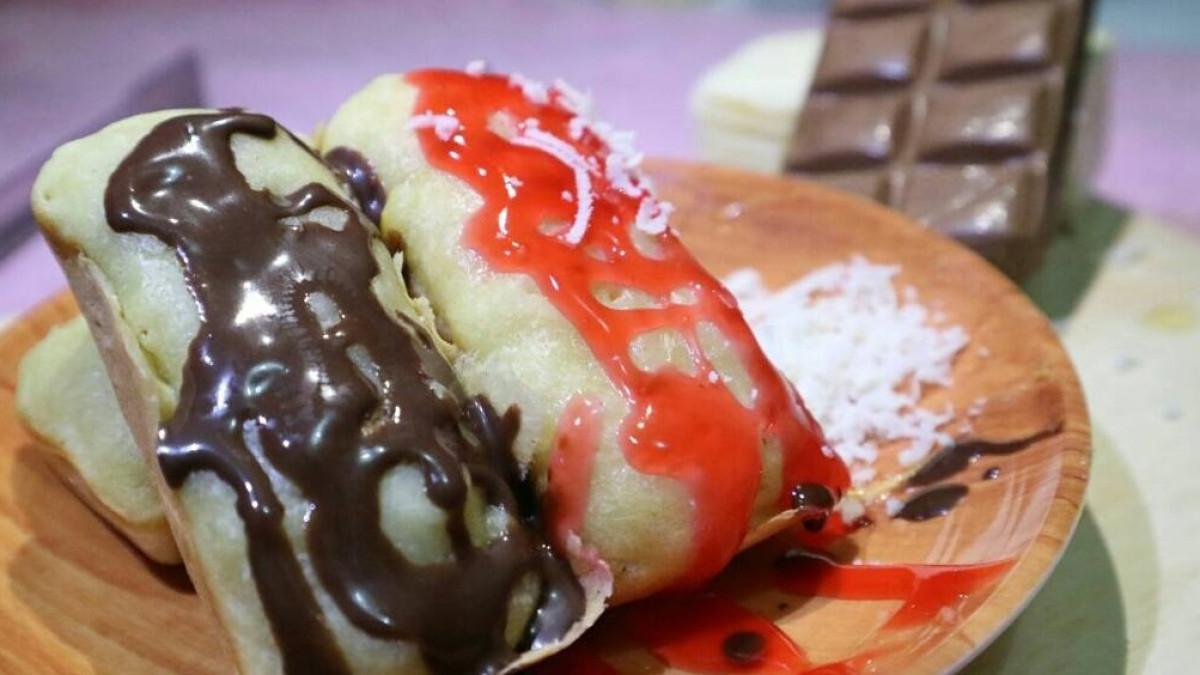 Kue Balok Pak Obos, satu kue balok enak di Bandung yang wajib kamu coba dan cocok jadi oleh-oleh.