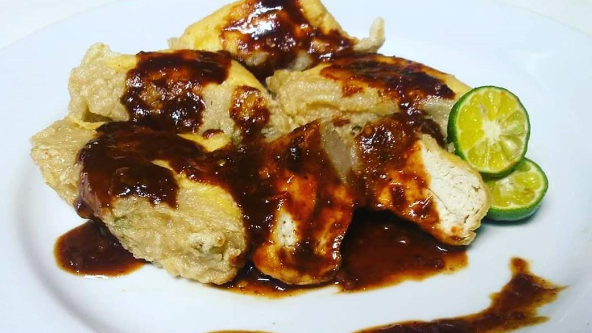 Batagor Haji Yunus, satu batagor legendaris di Bandung 2026 yang masih jadi incaran hingga sekarang.