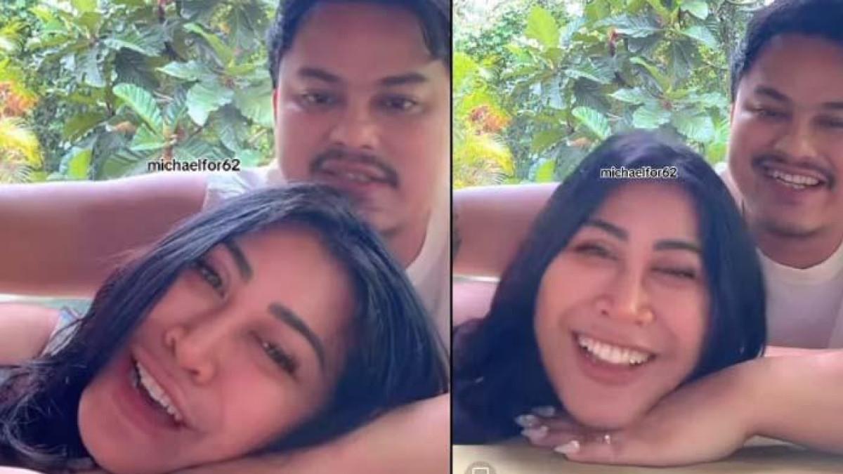 PERNIKAHAN BOIYEN: Tangkapan layar momen komedian Boiyen dan sang suami menjawab pertanyaan nyeleneh netizen soal bulan madu dalam siaran live TikTok.