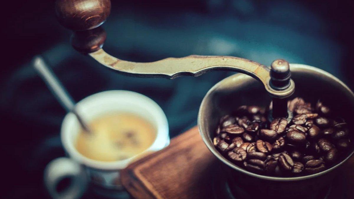 FENG SHUI RUMAH - Inilah aturan menggunakan biji kopi menurut Feng Shui agar selalu dinaungi hoki. Foto: Ilustrasi biji kopi.