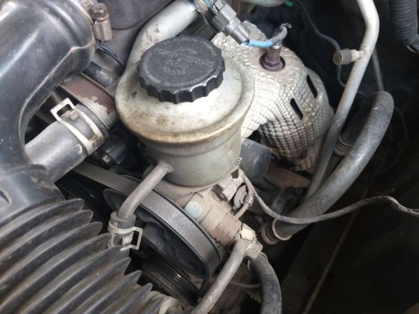 Pompa power steering hidraulis