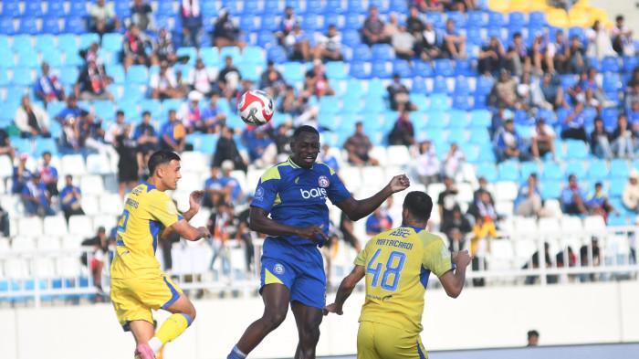 LAGA PERSIB BANDUNG - Jalannya babak pertama laga Arema FC vs Persib Bandung di Stadion Kanjuruhan, Malang, Senin (22/9/2025).