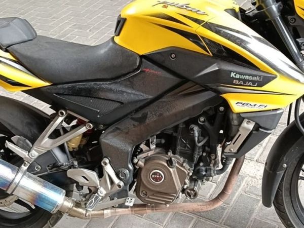 Motor bekas Bajaj Pulsar 2014