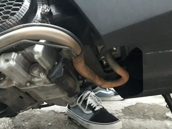 Area catalisator atau resonator yang sudah dipotong