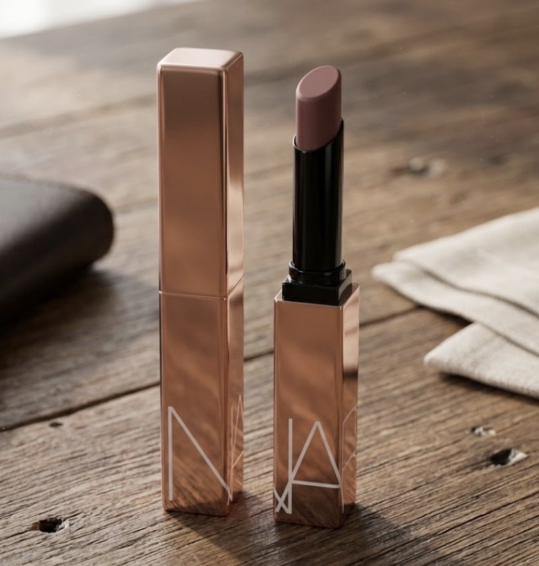 Brown Lipstick Mood!