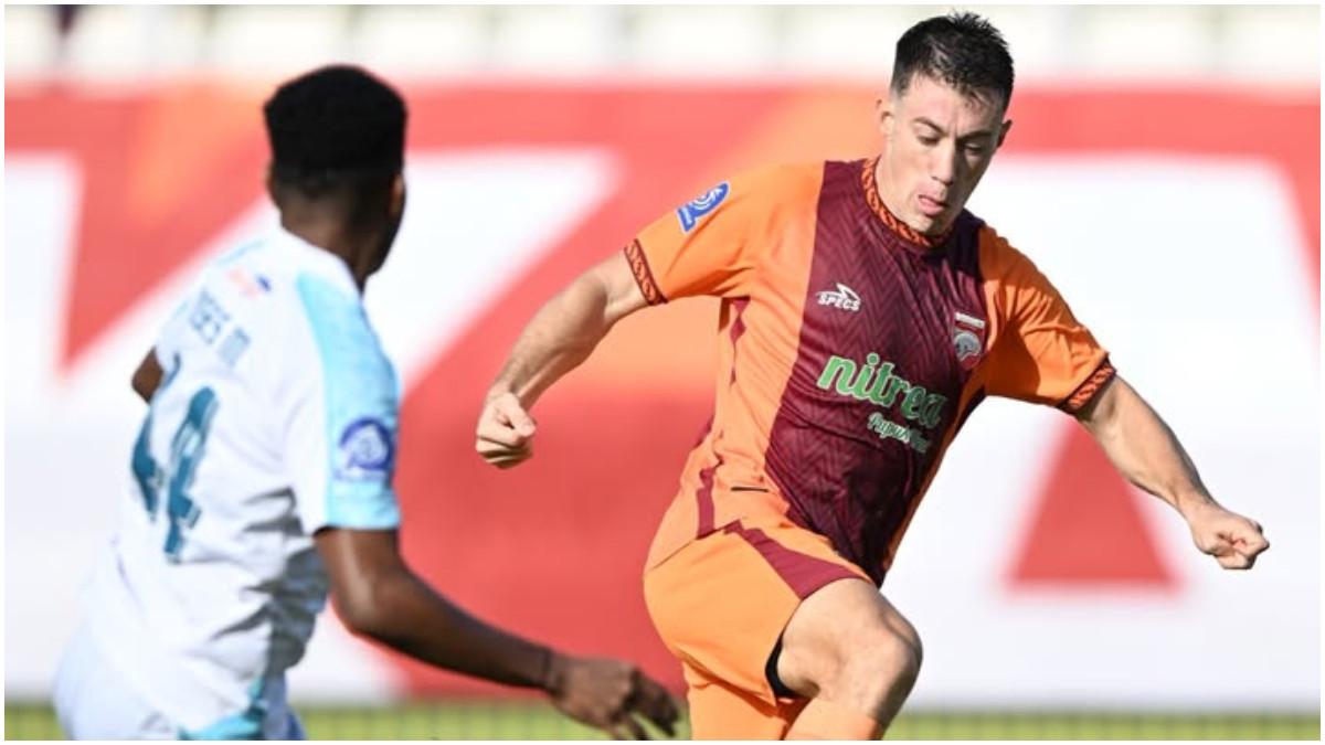 AKSI PERALTA - Potret Peralta saat tampil bersama Borneo FC kontra PSBS Biak di Stadion Segiri, Samarinda, Kalimantan Selatan, Sabtu (11/4/2026).