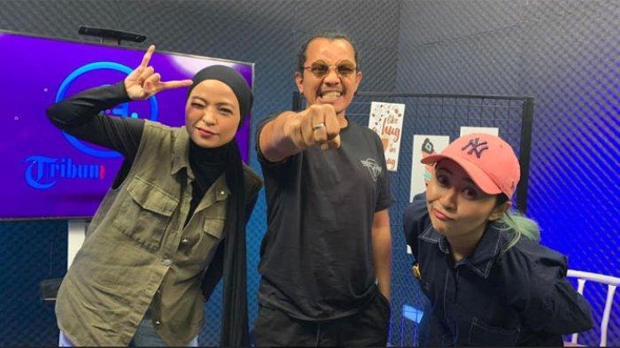 Band Kotak cerita soal single 'Hantam' saat mampir ke podcast Tribuncorner, Selasa (7/6/2022).
