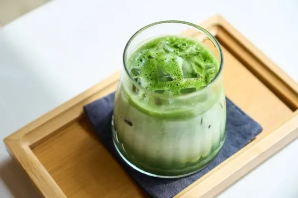 matcha langka secara global memengaruhi penjualan Niko Neko dan ZUS Coffee di Malaysia