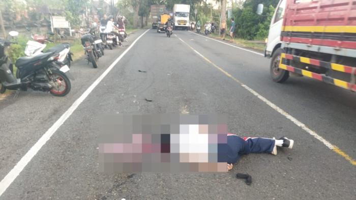 Penanganan pasca kecelakaan maut yang kembali sebabkan korban jiwa di jalur tengkorak Jalan Raya Denpasar-Gilimanuk wilayah Kecamatan Melaya, Jembrana, Rabu 22 April 2026.Pelajar Tewas Usai Dihantam Mobil Tak Dikenal Di Jembrana Bali, Penabrak Kabur