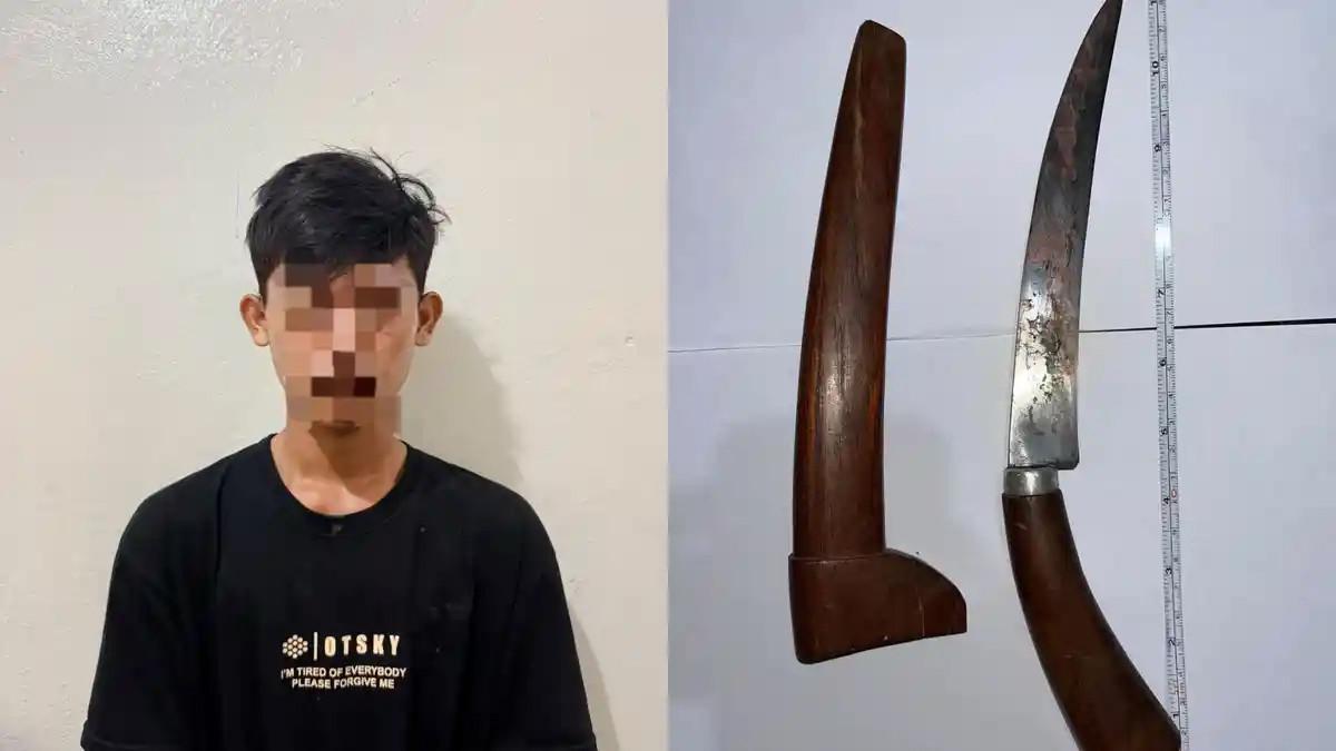 PEMBUNUHAN DI SUMSEL - Pelaku dan barang bukti berupa pisau jenis badik yang digunakan pelaku dalam kasus penganiayaan yang mengakibatkan korban meninggal dunia di Kecamatan Buay Runjung, Kamis (23/4/2026). Pelaku yang masih di bawah umur berhasil diamankan setelah menyerahkan diri melalui pendekatan persuasif yang dilakukan kepolisian bersama pihak keluarga.