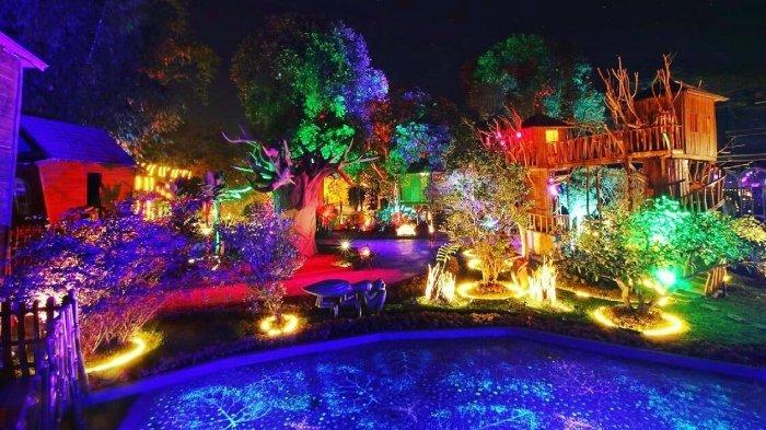 Area wisata Magical Forest di Lembang Wonderland Bandung, Jawa Barat.
