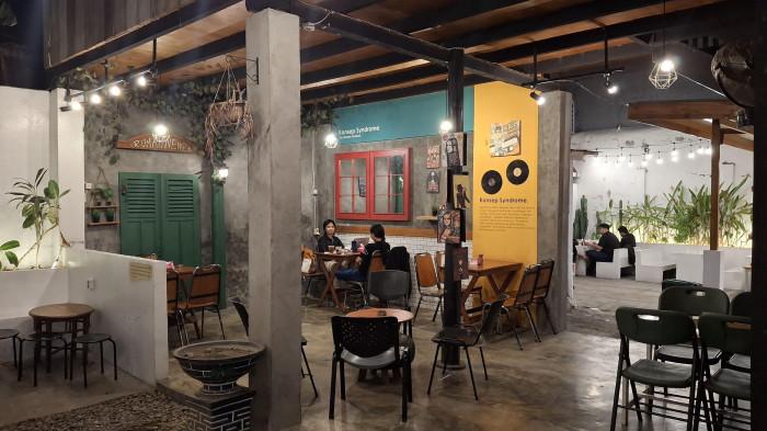 SUASANA -- Coffee Sydrome adalah tempat nongkrong
