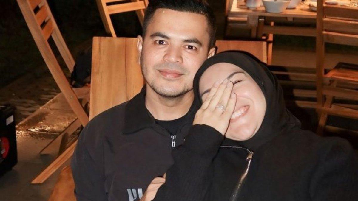KEHIDUPAN IRISH BELLA - Genap 30 Tahun, Irish Bella Pilih Jadi Pengusaha dan Fokus Urus Keluarga. 