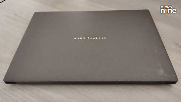 The branding on the lid catches the light in a pleasing way. (Image Credit: Aditya Madanapalle/News9). 