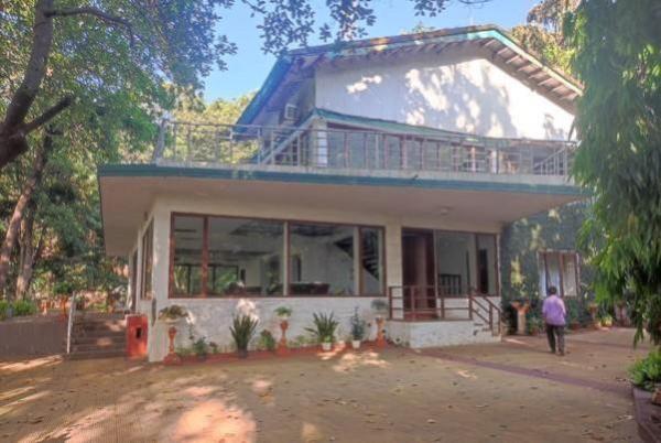 ED attaches additional assets of Anil Ambani Group worth Rs 3,034 crore in RCom case