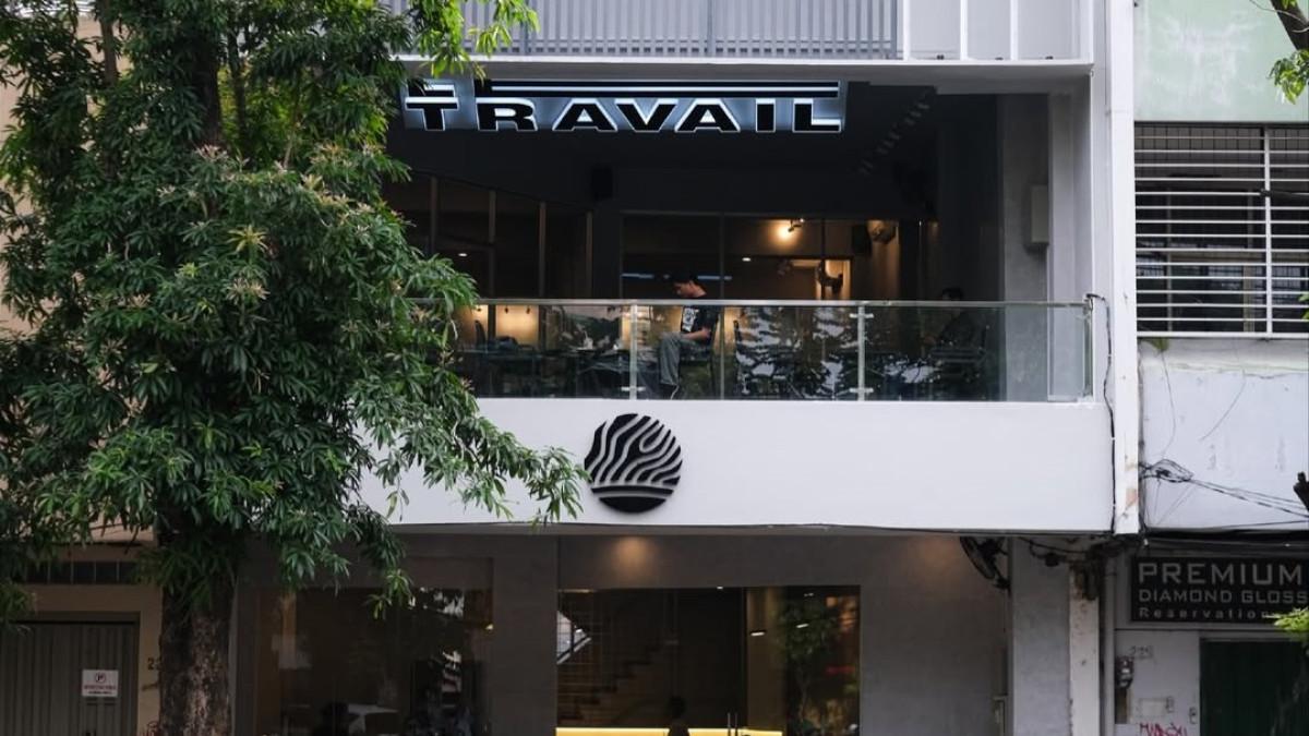 Letravail Coffee, satu kafe di Jalan Slamet Riyadi Solo yang buka sejak pagi dan cocok untuk WFC.