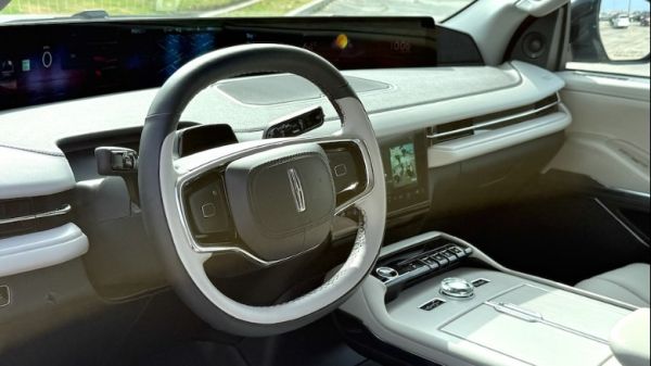 2026 Lincoln Navigator L Reserve dashboard