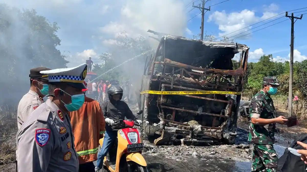 KECELAKAAN MAUT - Kecelakaan lalu lintas tragis terjadi di Jalan Lintas Sumatera, Kecamatan Karang Jaya, Kabupaten Musi Rawas Utara (Muratara), Sumatera Selatan, pada Rabu (6/5/2026) siang.