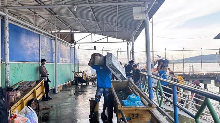 Suasana di Pelabuhan Tunon Taka Nunukan, saat diabadikan TribunKaltara.com Senin 11 Mei 2026