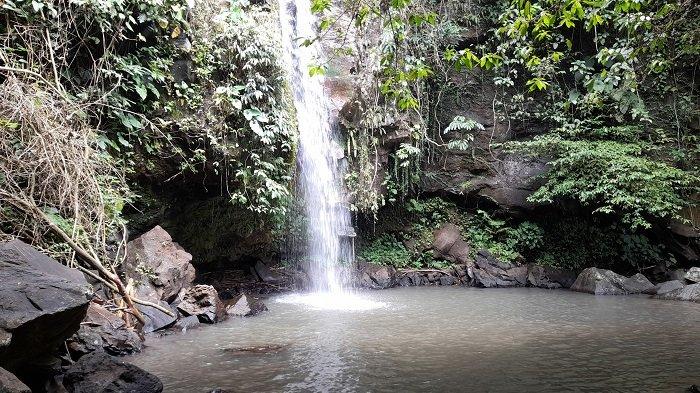 Suasana Curug Cikotak, Kampung Cikotak, Desa Kaduranca, Kecamatan Padarincang, Kabupaten Serang