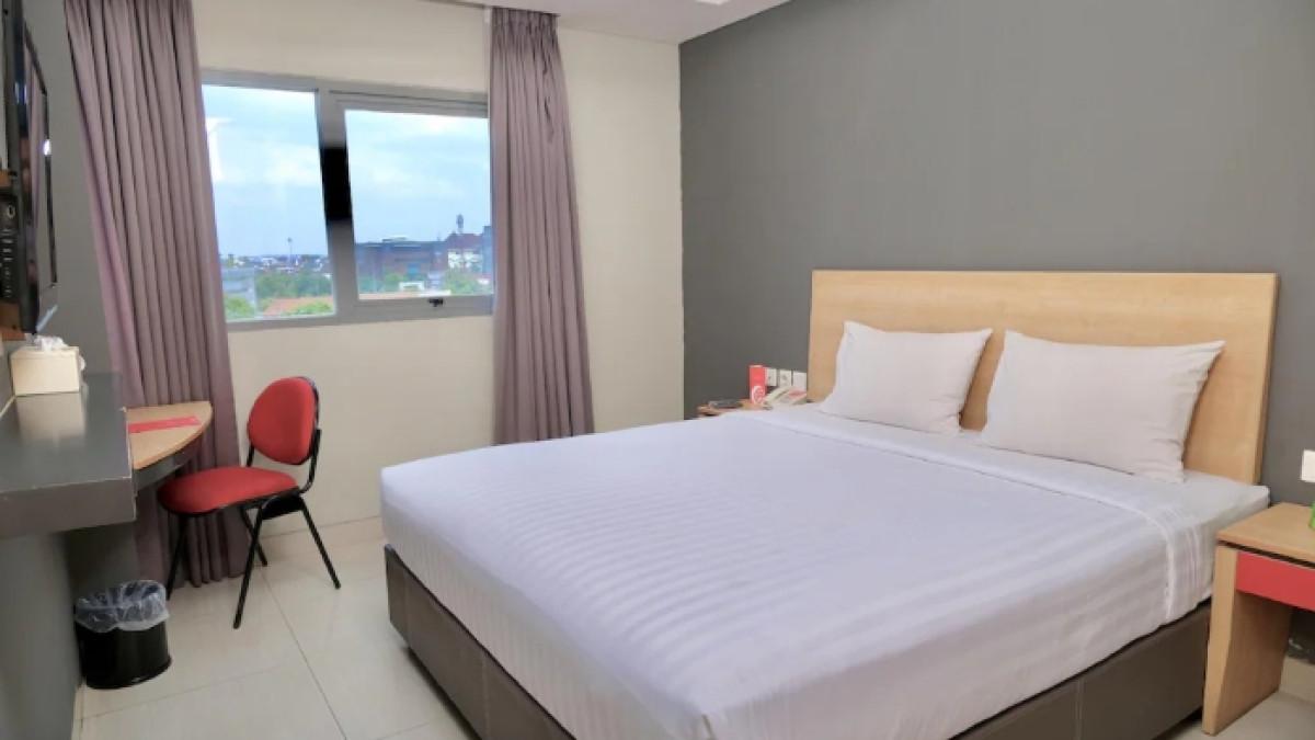 Hotel @HOM Simpang Lima Semarang by Horison, hotel bintang 3 dekat Simpang Lima Semarang untuk staycation saat long weekend.
