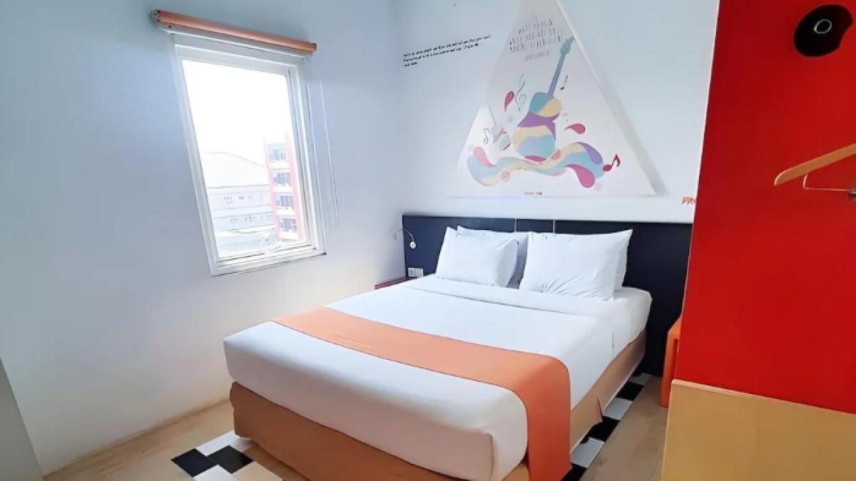 Front One HK Resort Simpang Lima Semarang, hotel bintang 3 dekat Simpang Lima Semarang untuk staycation saat long weekend.