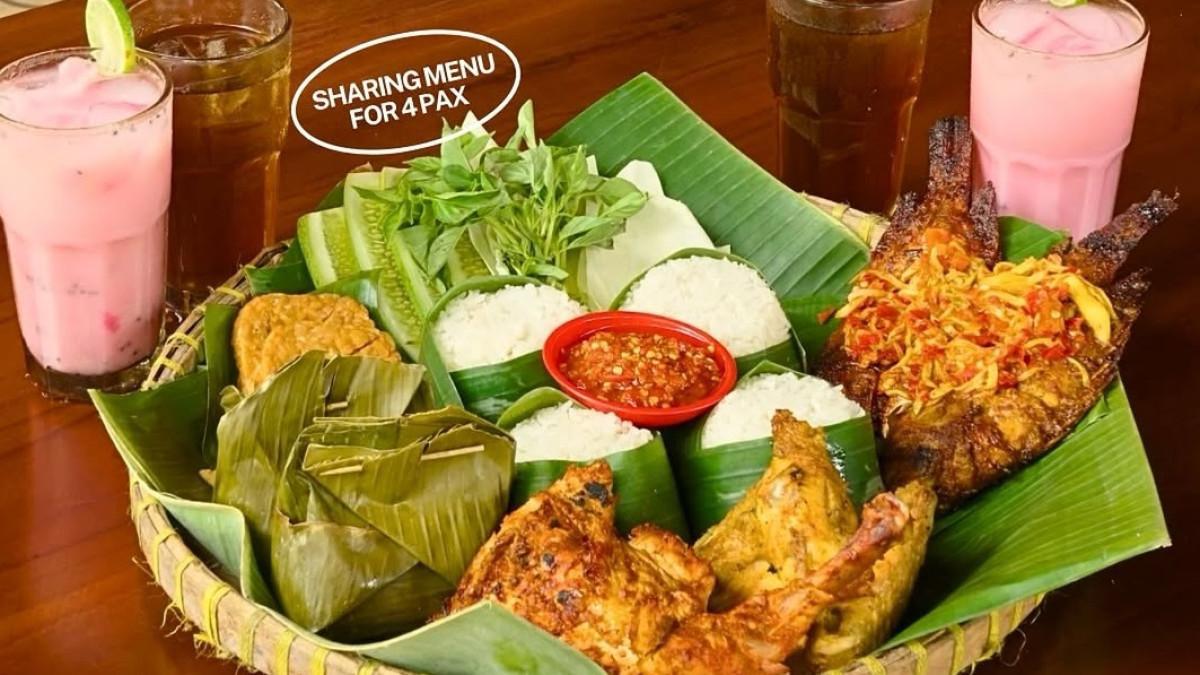 Ayam Panggang Mbah Mo Borobudur, satu tempat makan siang dekat Candi Borobudur yang bisa jadi pilihan saat liburan di Magelang.