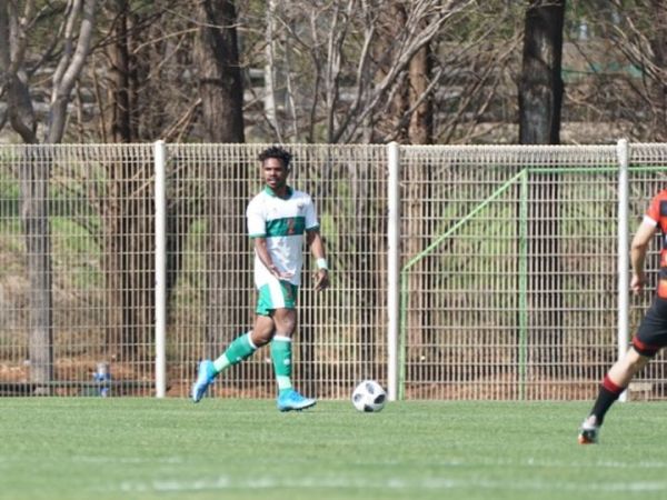 Pemain baru persija Jakarta, Barnabas Sobor, sedang memperkuat timnas U-19 Indonesia