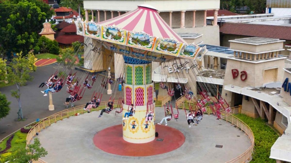 Wahana Ontang Anting di Dufan Jakarta Utara.