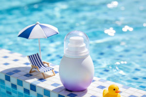 Sunscreen Spray Battle!