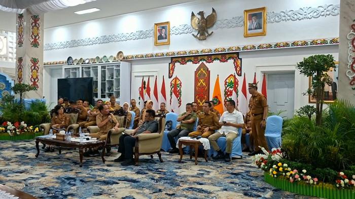 Gubernur Kalteng Agustiar Sabran soal jalan biru