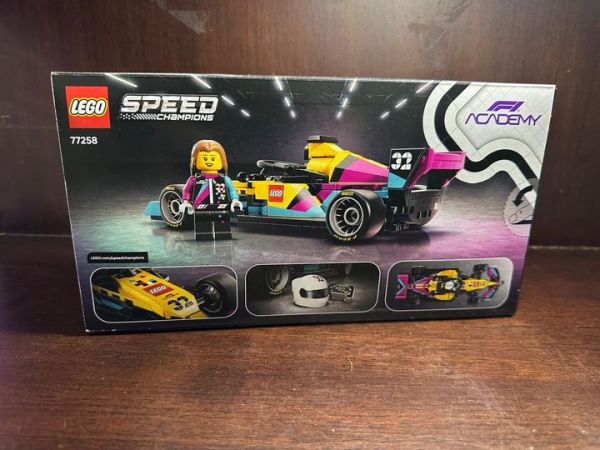 Set LEGO Speed Champions F1 Academy Race Car