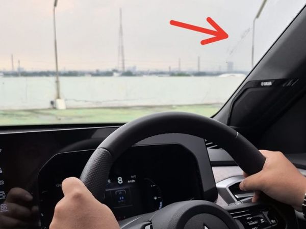 Ilustrasi kotoran di kaca mobil