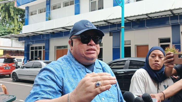 KASUS RAZMAN NASUTION - Razman Arif Nasution saat ditemui di rutan Polda Metro Jaya, Senin (17/3/2025). Tim kuasa hukum Razman Nasution anggap pembacaan vonis hukuman untuk kliennya tidak sah.