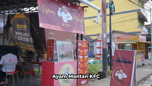 Mantan Manajer KFC Mantan manajer KFC banting stir jualan ayam goreng kaki lima di Pontianak.