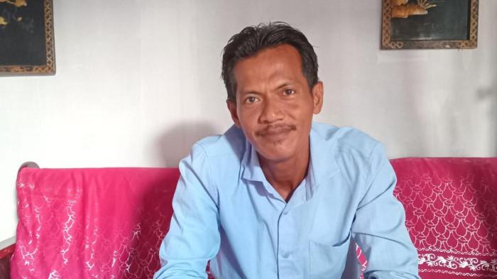KORBAN KECELAKAAN MAUT - Potret Amri (46), korban kecelakaan maut di Jalan MH Thamrin, Desa Tarempa Barat Daya, Kecamatan Siantan, Anambas, semasa hidup. Amri meninggal dunia di RSUD Tarempa, Minggu (14/6/2026). Keluarga ungkap firasat sebelum kecelakaan maut yang merenggut nyawa korban.