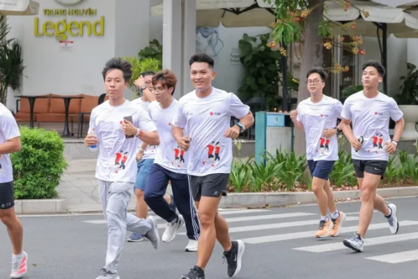 Participants take part in the virtual running event. Photo courtesy of NAB Vietnam