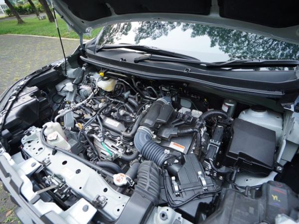 Toyota Veloz Hybrid memadukan mesin bakar dan motor listrik