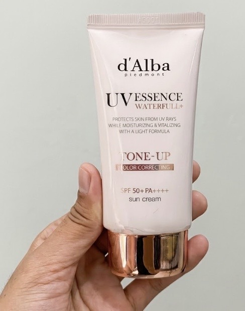 3 Light Sunscreens!