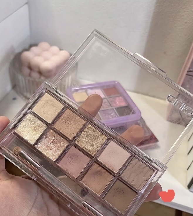 Eyeshadow Pick I Reach