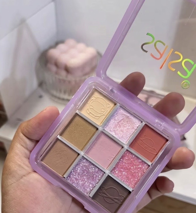 Eyeshadow Pick I Reach