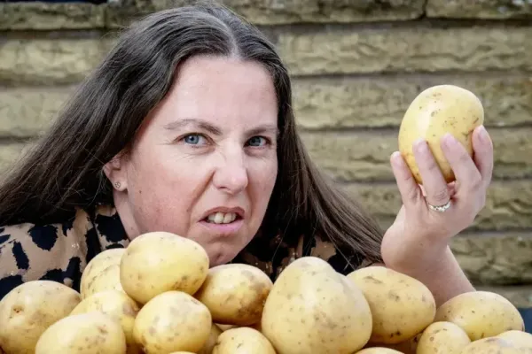 Fobia Makanan, Wanita Ini Selama 40 Tahun Cuma Makan Kentang!